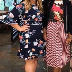 NY&CO Floral Shift Dress with Flared Sleeves